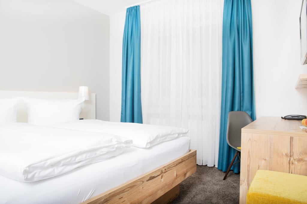 Hotel Rad Тетнанг Экстерьер фото
