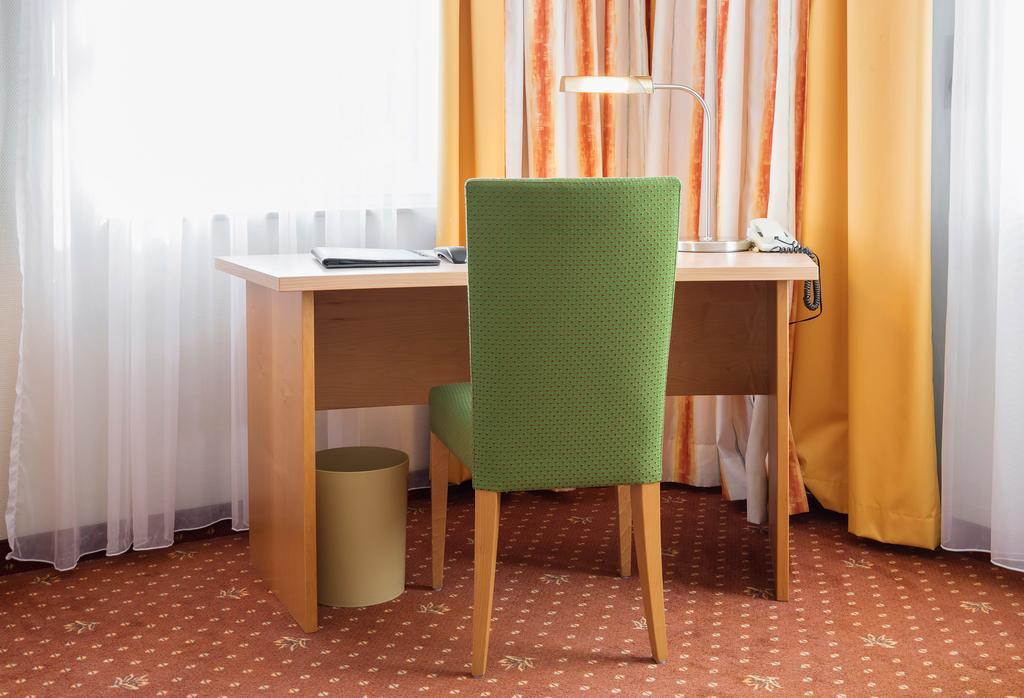Hotel Rad Тетнанг Экстерьер фото